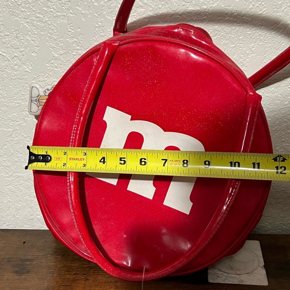 Red M&M's Round Bag - Picture 1 of 2